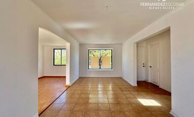 SAN FELIPE - VENDE CASA DE DOS PISOS 3D 3B 2E - COND. NALCAHUE