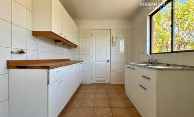 SAN FELIPE - VENDE CASA DE DOS PISOS 3D 3B 2E - COND. NALCAHUE