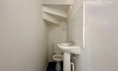 SAN FELIPE - VENDE CASA DE DOS PISOS 3D 3B 2E - COND. NALCAHUE
