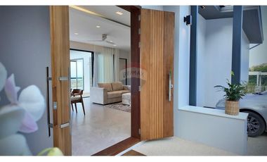 Modern pool villa for sale in a prime, quiet Koh Samui location