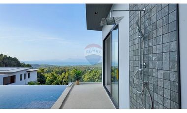 Modern pool villa for sale in a prime, quiet Koh Samui location