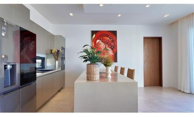 Modern pool villa for sale in a prime, quiet Koh Samui location