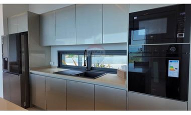 Modern pool villa for sale in a prime, quiet Koh Samui location