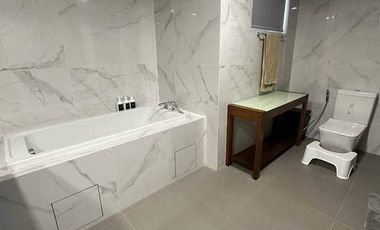 For Rent: 5BR w/ 1 Parking and balcony at Park McKinley West Penthouse for 300K/mo nego!