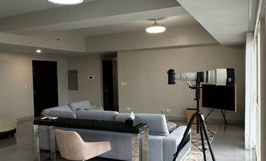 For Rent: 5BR w/ 1 Parking and balcony at Park McKinley West Penthouse for 300K/mo nego!