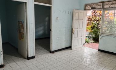 Rumah 1 lantai harus renov di arcamanik - bandung Timur
