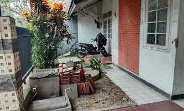 Rumah 1 lantai harus renov di arcamanik - bandung Timur