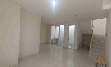 Rumah modern 2 lantai baru renovasi siap huni di Citraland