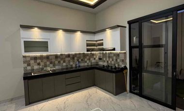 Rumah Mewah dekat UGM di Jalan Kaliurang Km 7 Dalam Perumahan