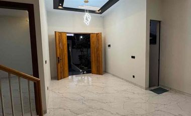 Rumah Mewah dekat UGM di Jalan Kaliurang Km 7 Dalam Perumahan