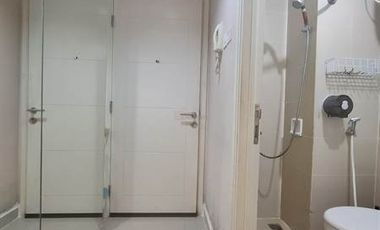 FOR RENT Studio Minimalist Madison Park – Dekat Mall Taman Anggrek!
