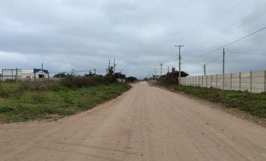 ARRIENDO DE PARCELA CON CASA VEGAS NORTE