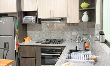 Moderno departamento amoblado en venta sector Pencas Altas – Cuenca Ec.