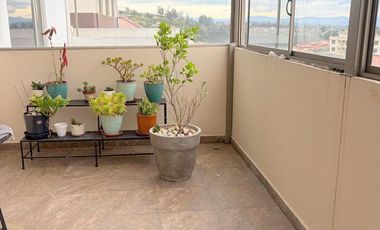 Moderno departamento amoblado en venta sector Pencas Altas – Cuenca Ec.