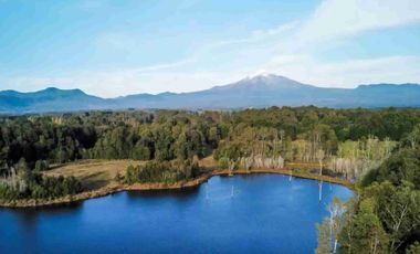 Excelente Parcela con laguna en Santuario Villarrica.