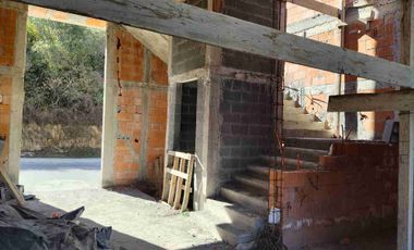 Residencia en venta 5 recámaras Sierra Alta noveno sector Monterrey Sur