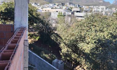 Residencia en venta 5 recámaras Sierra Alta noveno sector Monterrey Sur