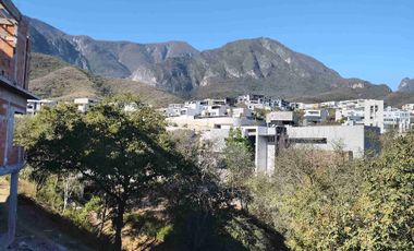 Residencia en venta 5 recámaras Sierra Alta noveno sector Monterrey Sur