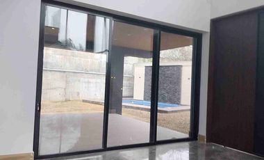 Residencia de lujo en venta 5 recámaras Sierra Alta Décimo Sector Monterrey sur