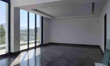 Residencia de lujo en venta 5 recámaras Sierra Alta Décimo Sector Monterrey sur