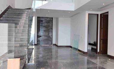 Residencia en venta de lujo 5 recámaras Sierra alta Monterrey sur