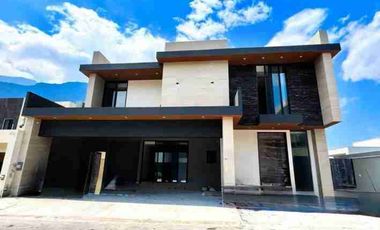 Residencia en venta de lujo 5 recámaras Sierra alta Monterrey sur