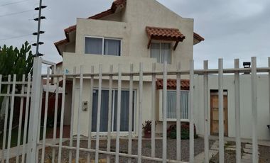 Venta Casa Rosario Peñuelas 4d 4b