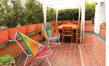 En Conjunto Club House Rodeado de Terraza Privada.
