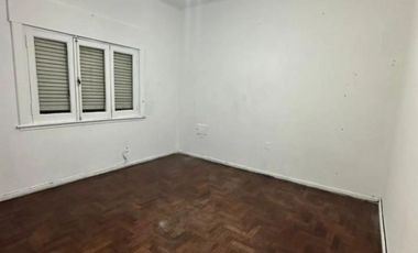 ALQUILER CASA COMERCIAL IDEAL GASTRONOMIA ZONA LOMAS DE MIRADOR