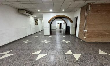 ALQUILER CASA COMERCIAL IDEAL GASTRONOMIA ZONA LOMAS DE MIRADOR
