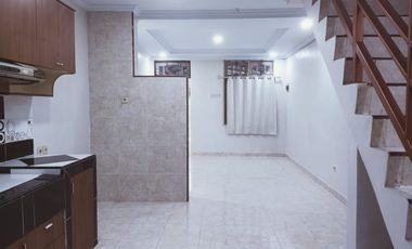 Disewakan rumah di Taman Palem Lestari blok E