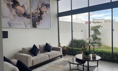 Casa amueblada en renta en Lomas del Molino II