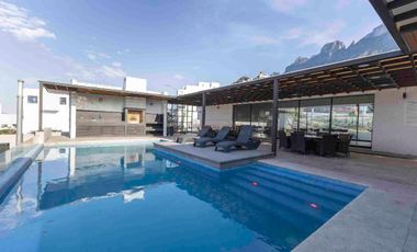 Casa en venta | Frente al parque | Roof Garden + Sótano | Cumbres Elite  Premier Alpes | Monterrey