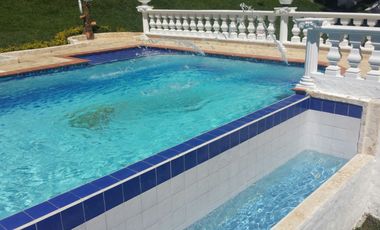Finca de recreo en Venta VILLA ROCA Copacabana