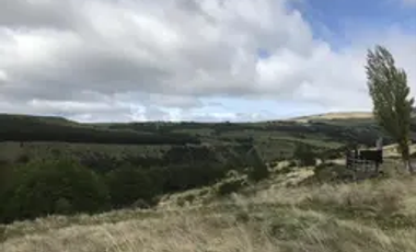 Exclusiva parcela en condominio
