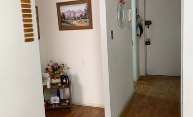 Venta amplio y soleado  departamento en Valparaiso Dpto . 2D/ 1 baño- San Roque , Valparaiso.