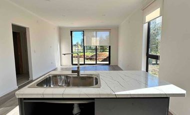 Arriendo Casa 2 Dormitorios y 2 Baños Pichil