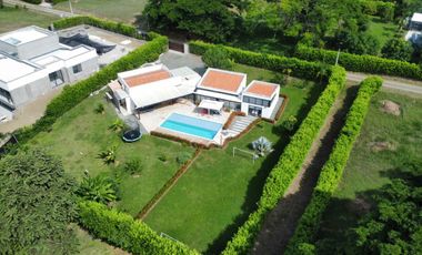VENTA CASA CAMPESTRE SOPETRAN