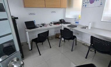 Moderna Oficina 90 m² Chacarilla en Edificio Empresarial