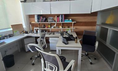 Moderna Oficina 90 m² Chacarilla en Edificio Empresarial