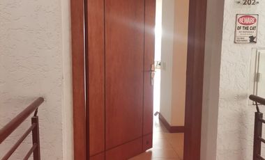 DEPARTAMENTO AMOBLADO SECTOR CUMBAYA
