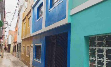 Oportunidad en Cercado de Lima – Casa 3 niveles para vivir o alquilar | US$ 85,900