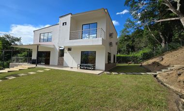VENTA CASA CAMPESTRE SOPETRAN