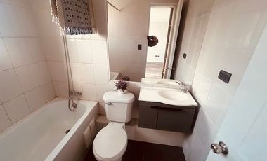 Venta Casa 3 dormitorios 3 baños 2 estacionamientos y Quincho. Quilicura