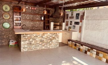 Venta Casa 3 dormitorios 3 baños 2 estacionamientos y Quincho. Quilicura
