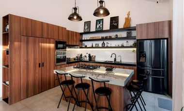 casa independiente con piscina de venta portoviejo