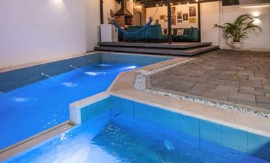 casa independiente con piscina de venta portoviejo