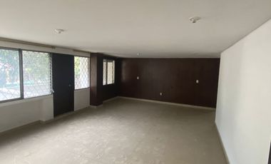 SE ARRIENDA  APARTAMENTO DE 4 HABITACIONES