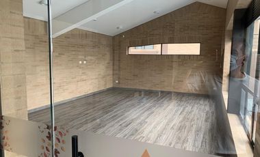 SE VENDE Casa en el centro de MOSQUERA