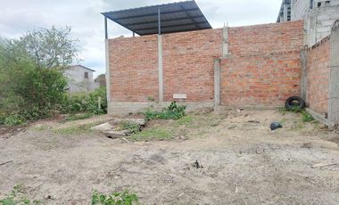 casa en urbanizacion de venta en manta zona este